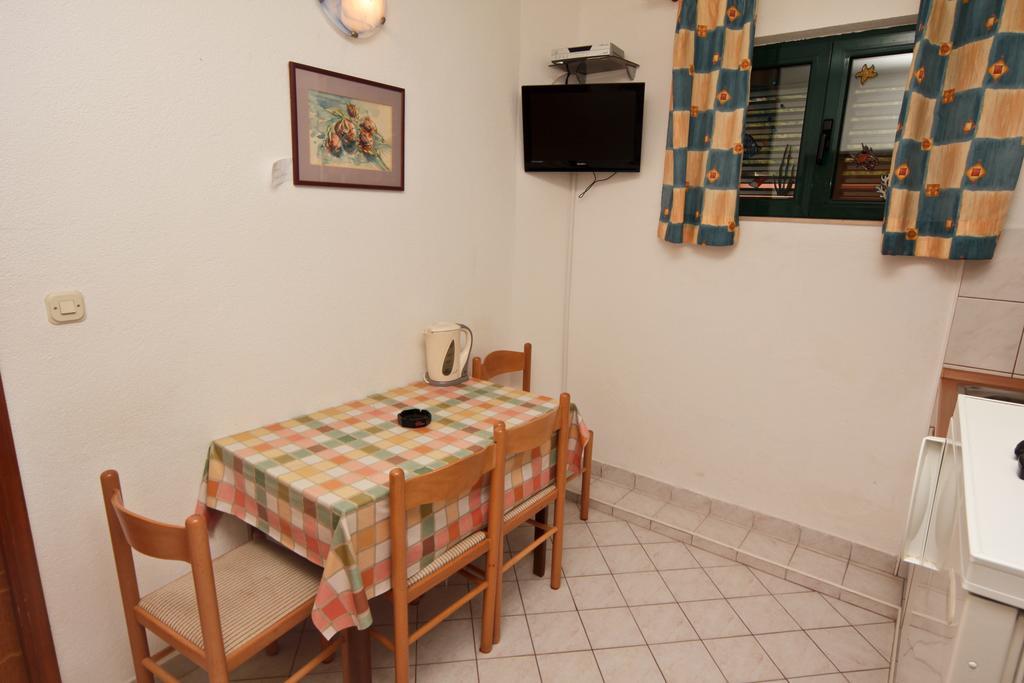 Apartments Toni Two Igrane Exterior photo
