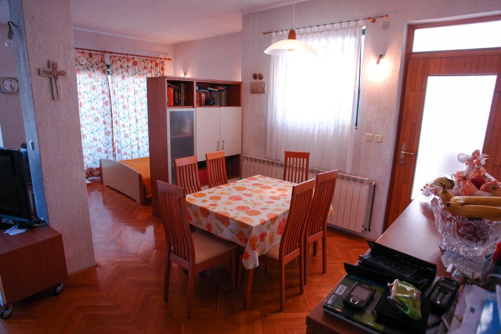 Apartments Toni Two Igrane Exterior photo